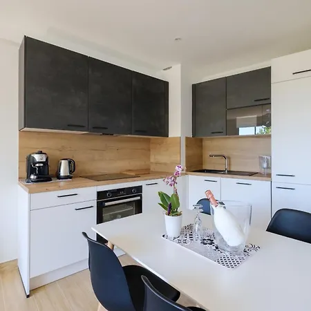 Appartement La Grande Bleue, Magnifique T2 Climatise, Proche De La