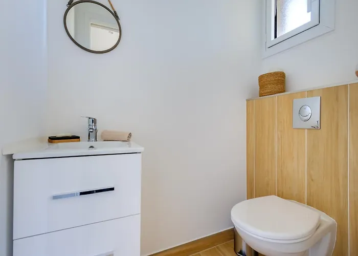 La Grande Bleue, Magnifique T2 Climatisé, Proche De La